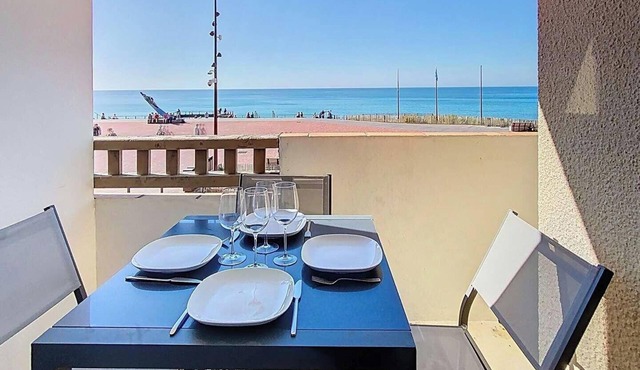 Charming apartment 4 pers. – Ocean view – Seafront