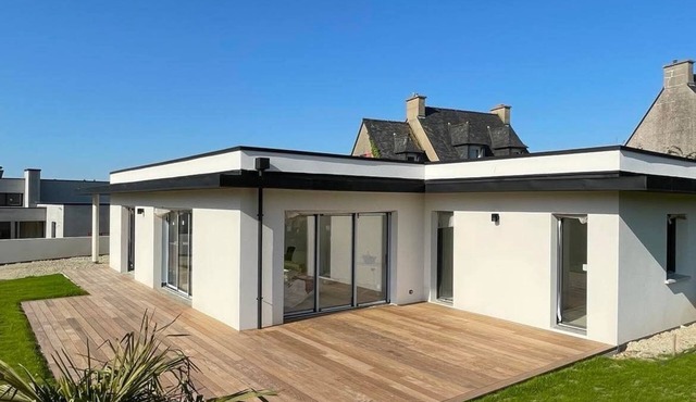 Charming villa 400m from the center of Roscoff, Parking, Enclosed garden, wifi