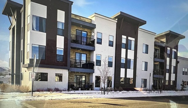 Condo near world class skiing, restaurants and shopping in Park City