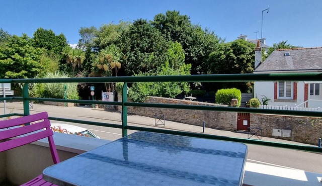 Confortable Studio Avec Balcon en Plein Centre de Concarneau - Parking Privé