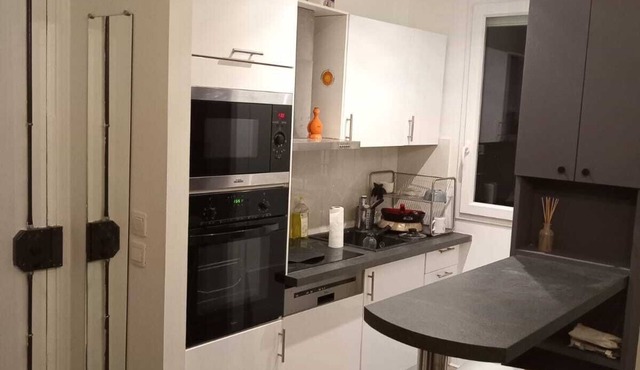Cozy Apartment in Le Marais