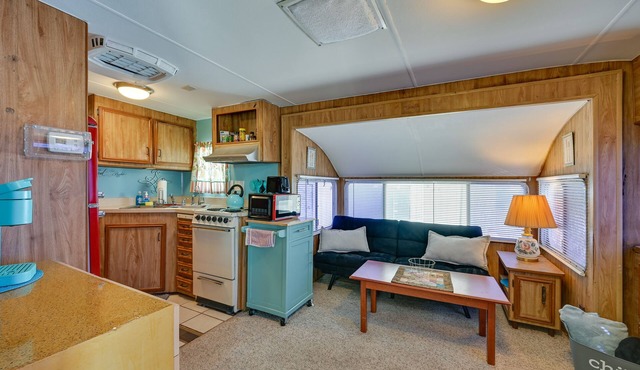 Cozy Yuma Vacation Rental w/Resort Amenities!