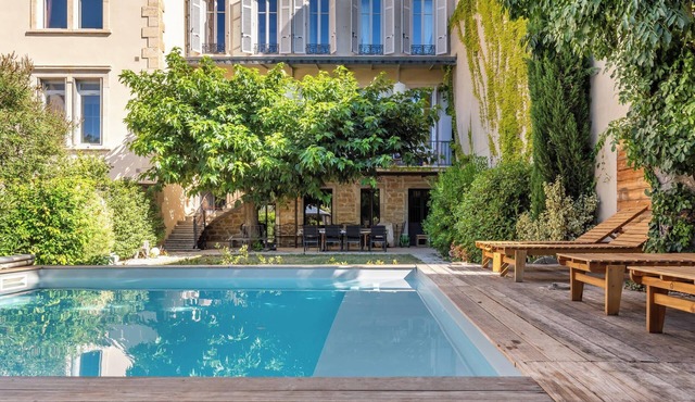 Discovery - a villa with a swimming pool that reveals all its charm