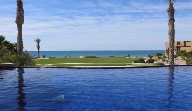 Enjoy the experience of Villa 16! Closest 3 bedroom Villa to beach!