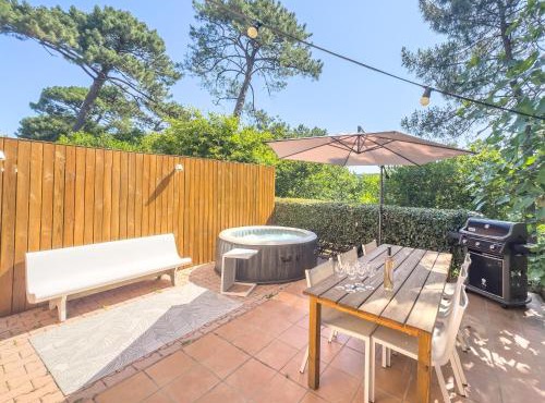 Forest flat/Terrasse-spa-bbq-10min à pieds de la plage