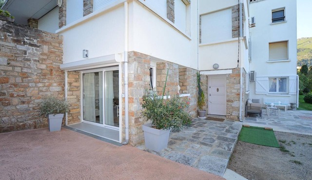 Gorgeous apartment in ERBALUNGA with WiFi