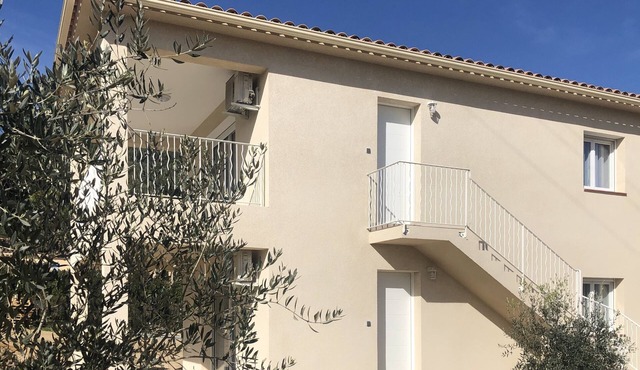 Ground floor villa in Ajaccio with communal swimming pool