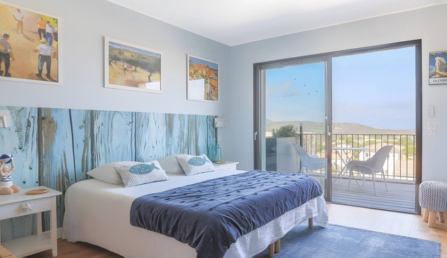 Guest Room "Chambre Mer" with Sea View, Wi-Fi, and Air Conditioning