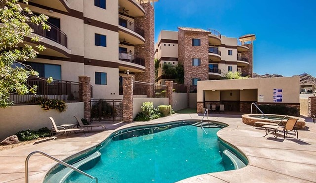 Havasu Springs Lakeview Retreat 3 bed/3 bath | Private Boat Slip & Resort Pool