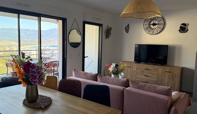 Homerez - Apartment in Ajaccio