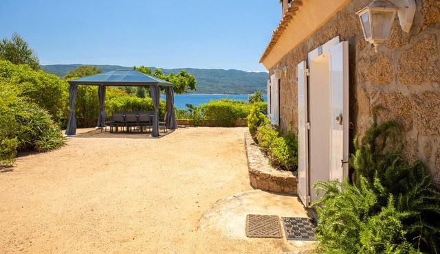 Homerez - Spacious house in Isolella