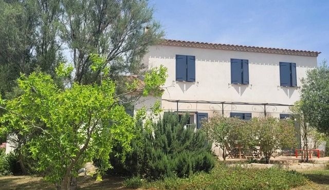 Homerez - Villa in Arles with Private Pool.
