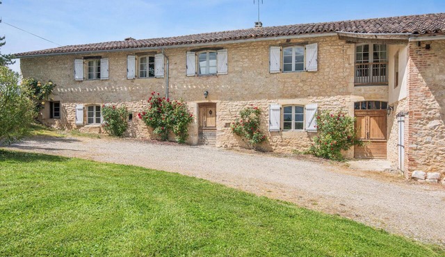 Homerez - Villa in Salies with pool