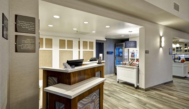 Homewood Suites by Hilton Phoenix-Biltmore