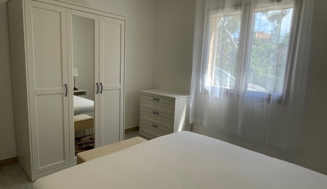 House for 4, just 3 min from marina and beach