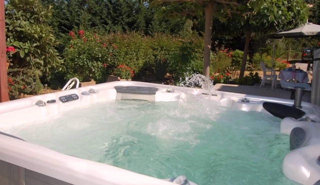 House garden Jacuzzi Ajaccio Alata sea/mountain