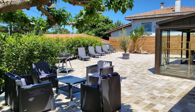In Mimizan-plage sud, detached house with fenced garden, 2km from beaches