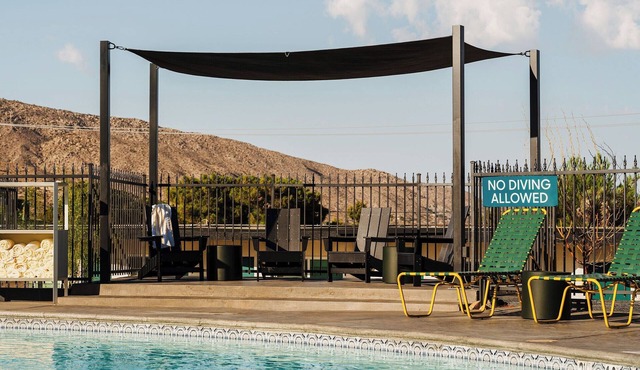 King+Queen Bunk | Joshua Tree | Big Group Basecamp, Pool, Fire Pit | 2 Units