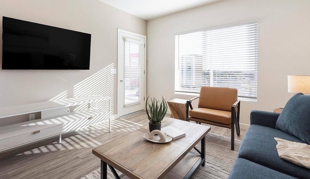 Landing | Modern 2BD, Gym, Clubhouse