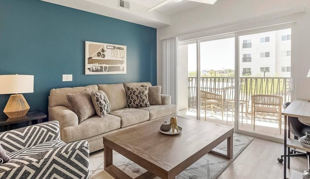 Landing | Spectacular 2BD, Pool, Gym