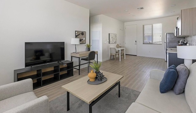 Landing | Stylish 1BD, Yoga Studio, Pool