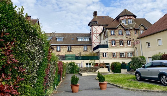 Large apartment near Roissy / Parc Asterix