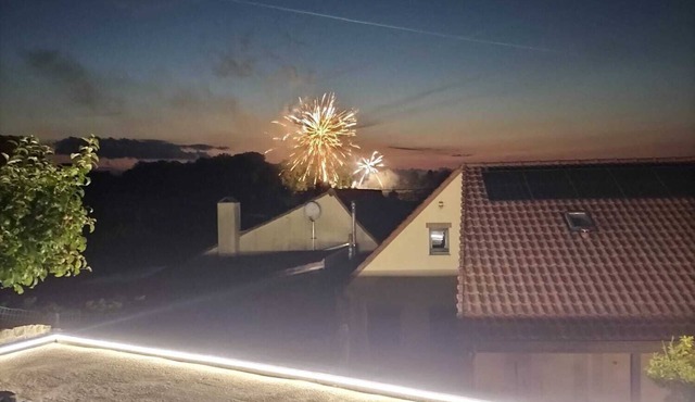Le Charme Des Cerisiers - 3-star family B&B with private spa and garden.