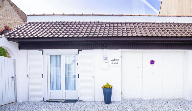 Le Côtier, charming cottage on the beach