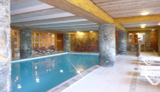 Les Arcs 1800: Apartment high standing,on ski slopes,swimming pool, steam bath and saunaLuxury Apartment