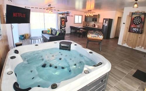 Logement insolite avec Jeux et Jacuzzi