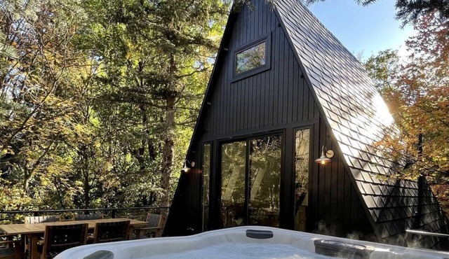Lovely Secluded A-frame with Hot-tub in Sundance, Utah