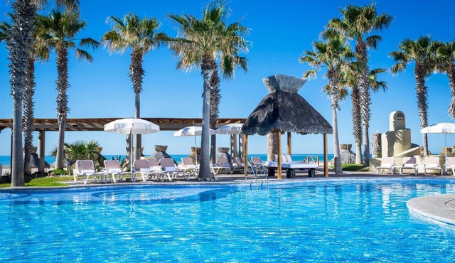 Luna Blanca 702 Beautiful 3 Bedroom Ocean View!