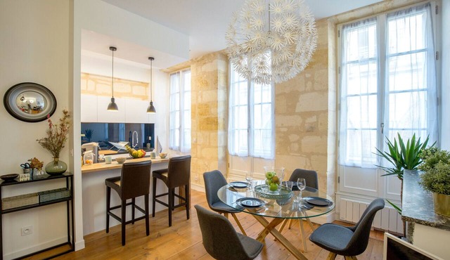 Luxury and comfort in the historic center of Bordeaux