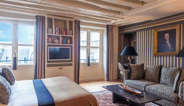 Luxury Apartment Paris Louvre
