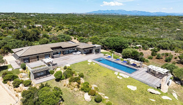 Magnificent sea view villa