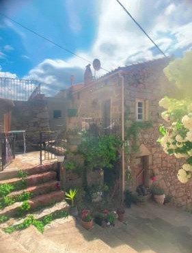 Maison de charme avec terrasse hauteurs d ota