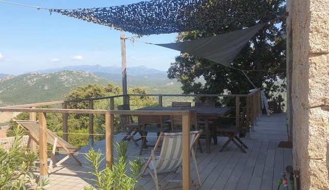 Meublé de tourisme avec terrasse vue montagne