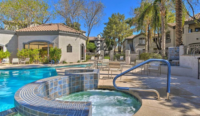 Mtn Views & Pool Access! Scottsdale Golf Retreat
