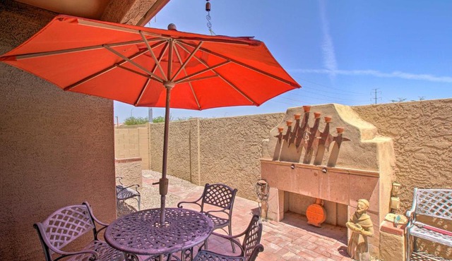 Near Golf: Casita w/Patio 10 Mi to Dtwn Phoenix!
