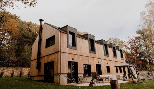 New 190m2 timber-frame house, 30 minutes from Paris, sleeps 10
