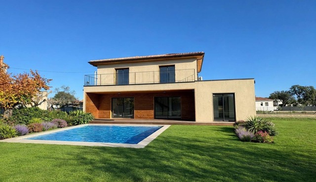New villa with pool