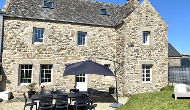 Newly renovated typical Breton vacation home close to the sea