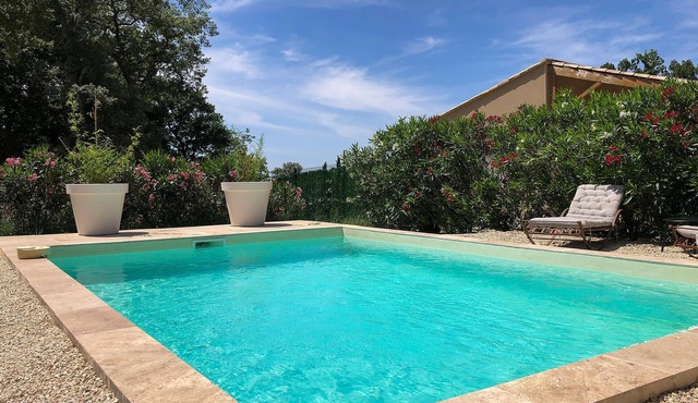 Nice home in Grignan with private swimming pool, can be inside or outside