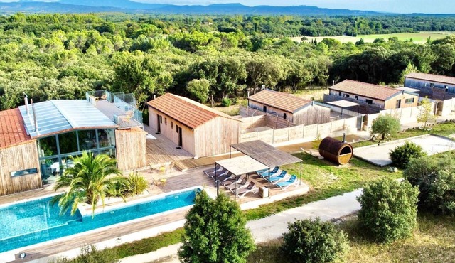 NUIKI Lodges