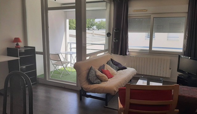 Pleasant T2 excellent location near the old port secure parking, Wifi