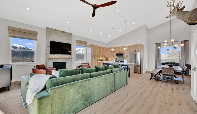 Powder Mountain Views Hot Tub Luxury Eden Retreat for Families
