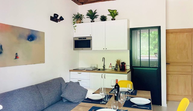 Quiet and park view - Studio #6 - Casa Londono
