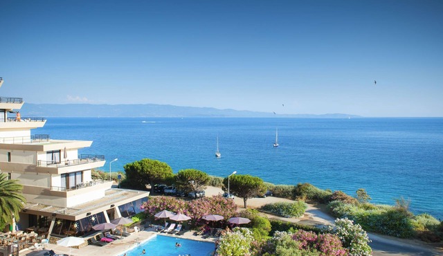 Rés. Les Calanques, T2 2-4 pers. by Interhome