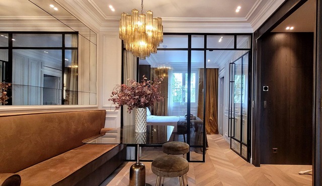 Refined Appartment in Montmartre