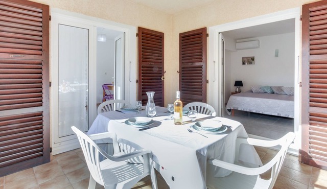 RESIDENCE ANNA INDIGO